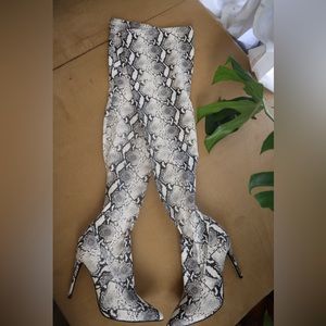 Steve Madden Dominique Boots